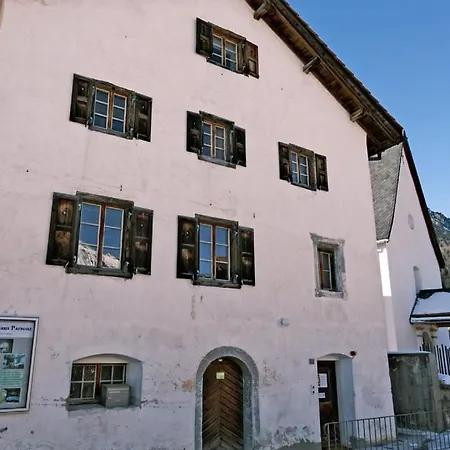 Guest house Gruppen- & Familienhaus Parsonz *